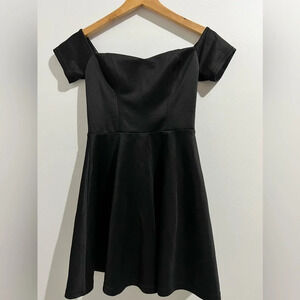 Forever21 mini black dress size Small